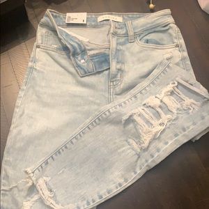 High rise distressed cropped mom jean